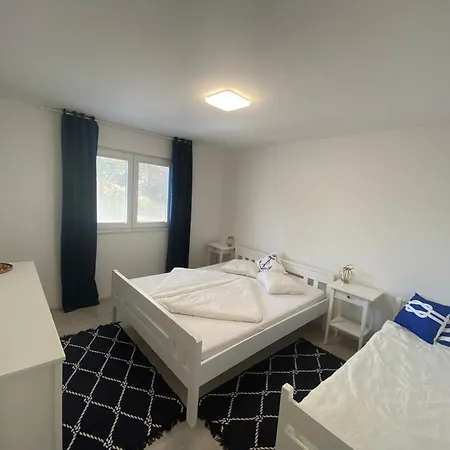 Apartment Dorothy Vir